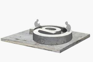 Марина Звягинцева. Скамейка для юзеров. 2013. Бетон, дерево