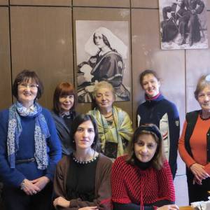 В фондах Госуд. музея искусств с сотрудникамию